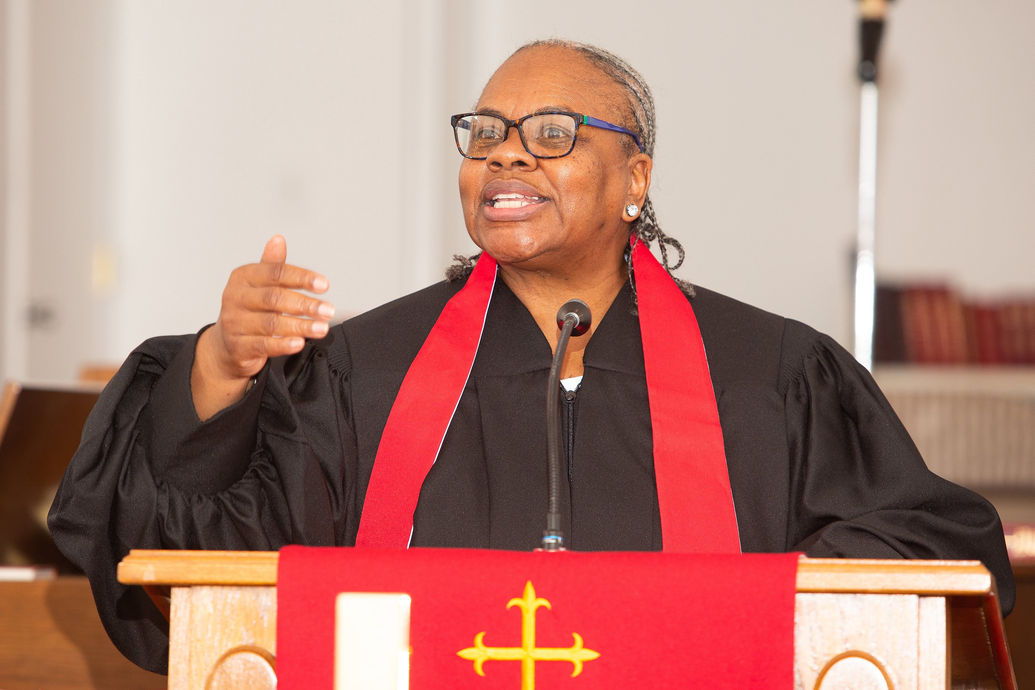 Minister-Yolanda-Lewis_-152